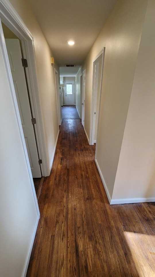 719 Rose Dr - Photo 4 of 11
