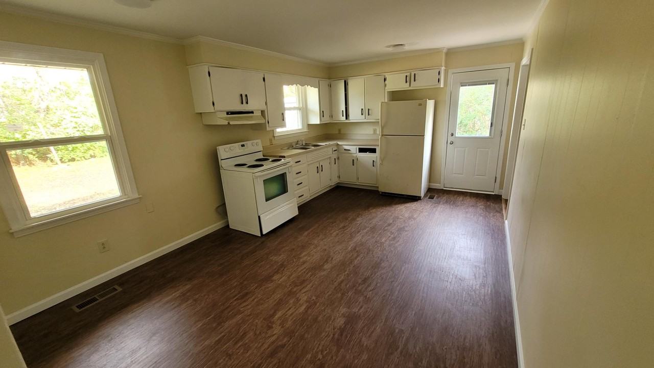 719 Rose Dr - Photo 7 of 11