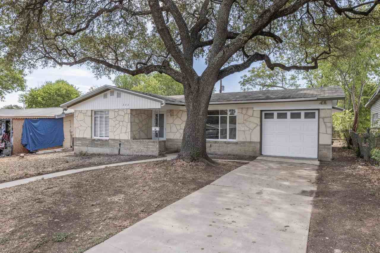 222 Dryden - Photo 3 of 11