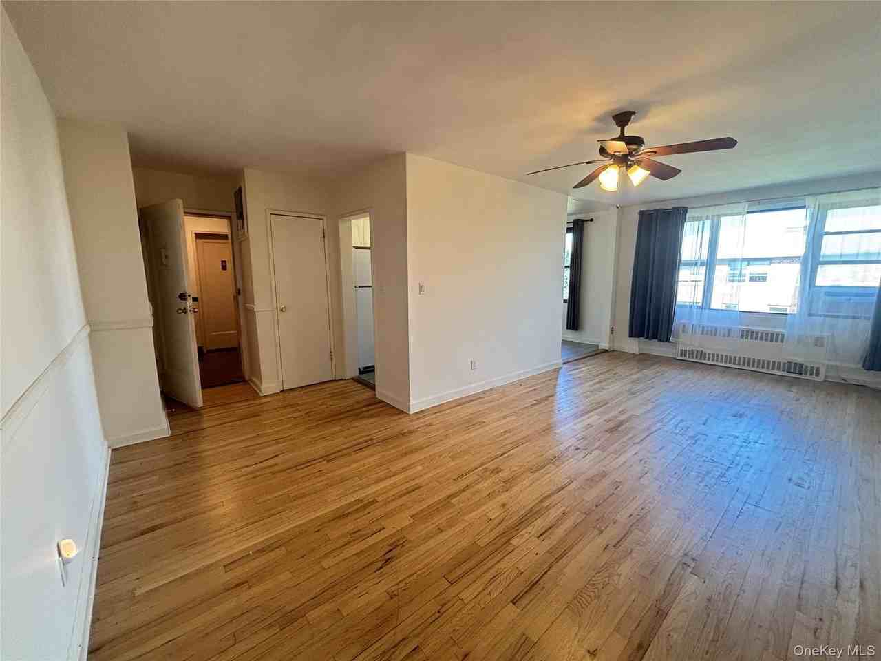 320 Atlantic Ave #D11 - Photo 5 of 27