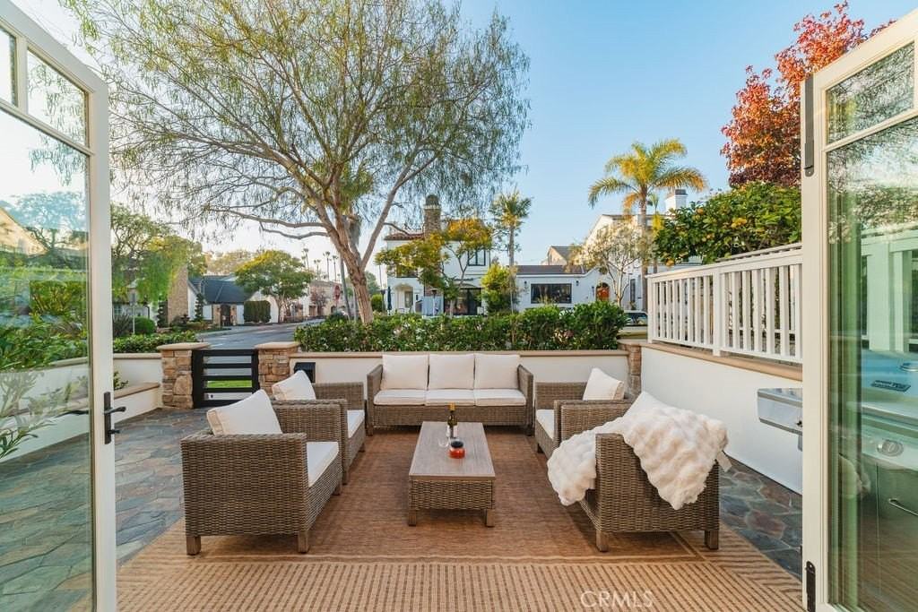 700 Acacia Ave #A - Photo 6 of 38