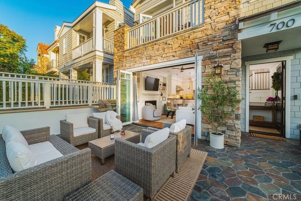 700 Acacia Ave #A - Photo 7 of 38