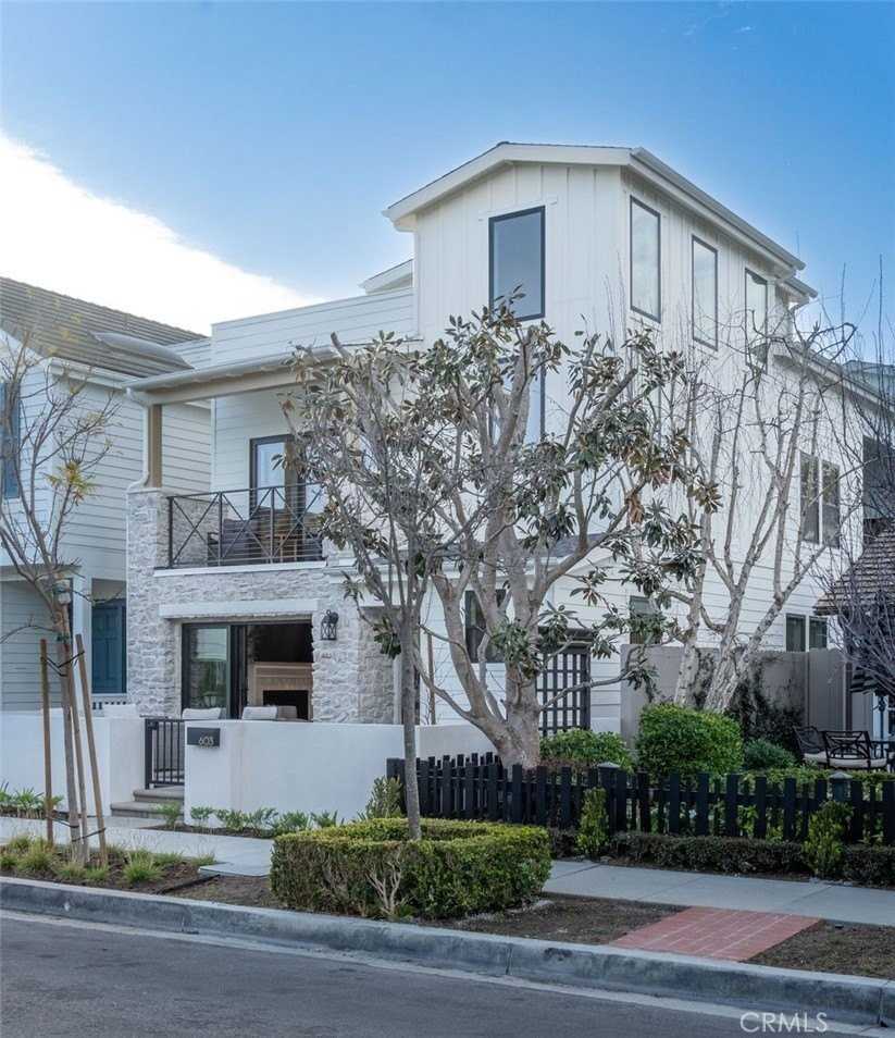 603 Acacia Ave #A - Photo 3 of 50