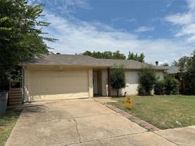 553 Hightrail Dr - Photo 1 of 1