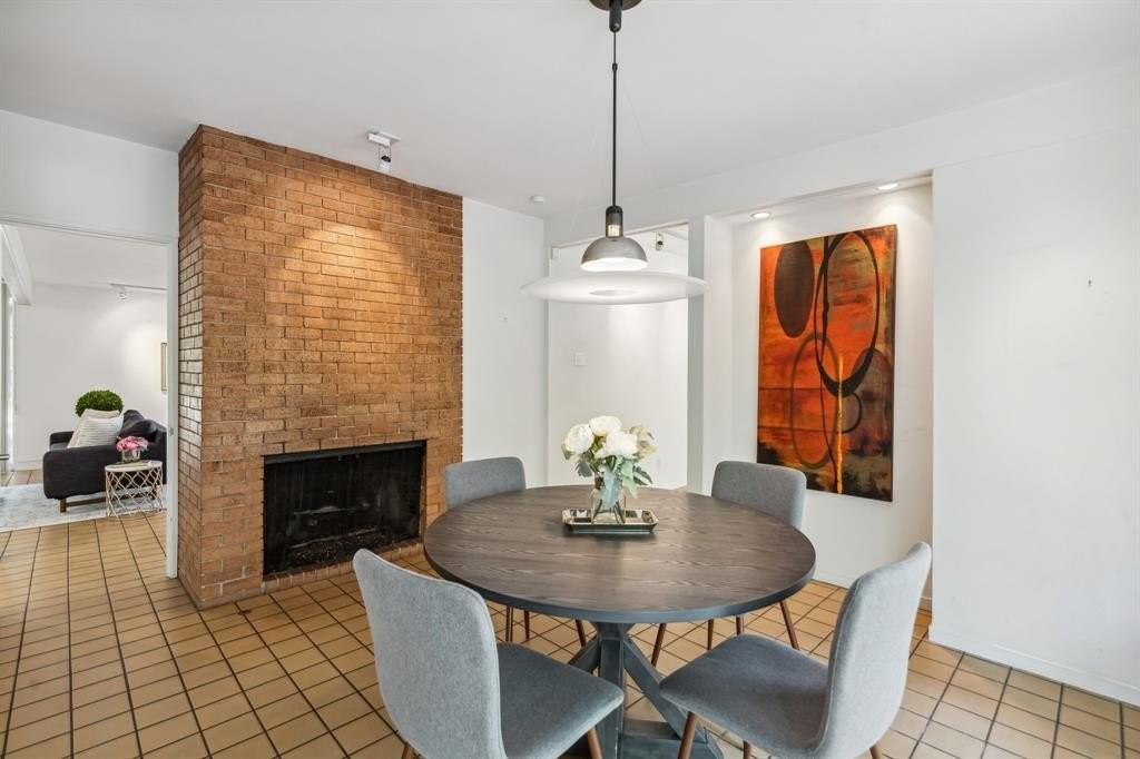 10714 Royal Springs Dr - Photo 7 of 17