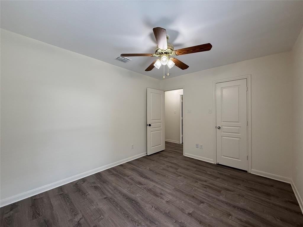 2716 Watercress Dr - Photo 7 of 24