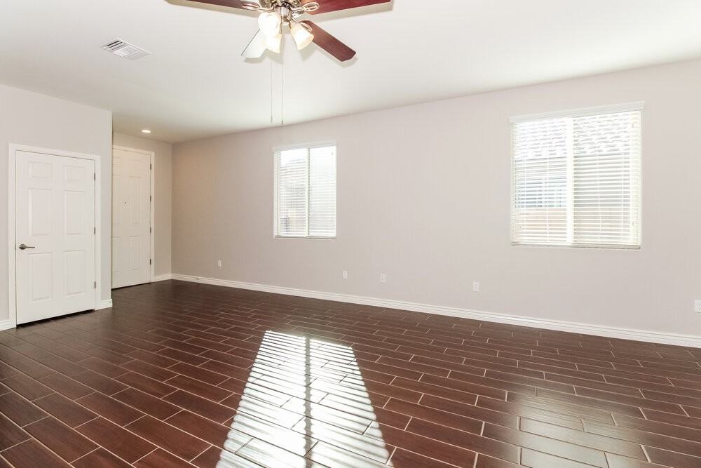 6386 W Willow Falls Way - Photo 5 of 16