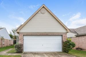 featured image of 4341 Barry Meadows Cv