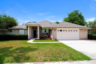 304 Carolina Jasmine Ln - Photo 1 of 1