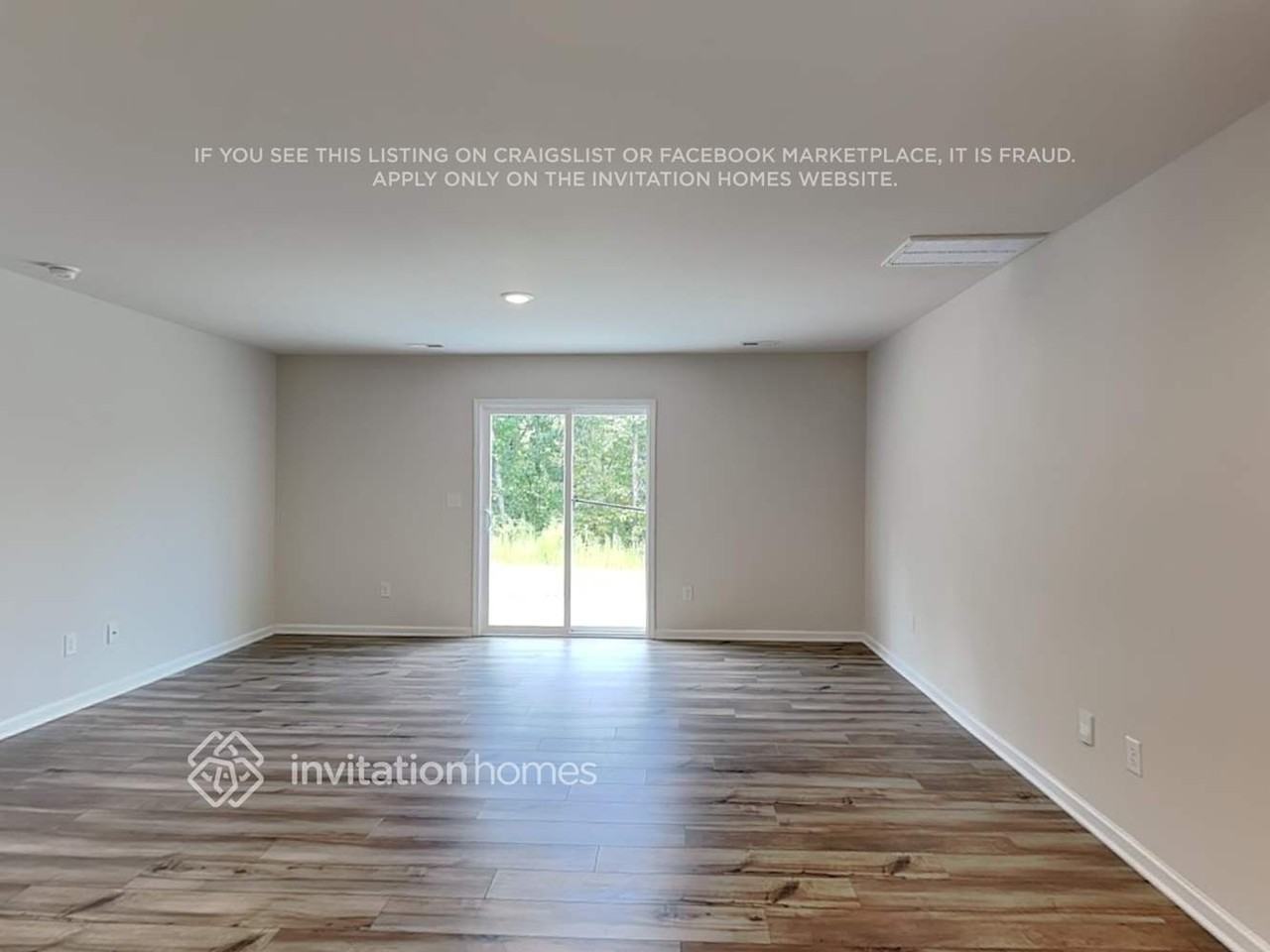 7220 Olive Coast Street - Photo 4 of 24