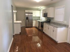 215 Cardinal Dr - Photo 1 of 1