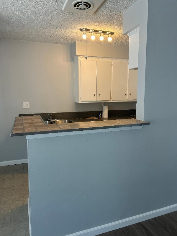 2621 W Ramona Rd - Photo 5 of 20