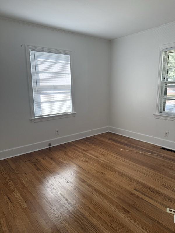 1105 Sycamore Rd - Photo 5 of 20