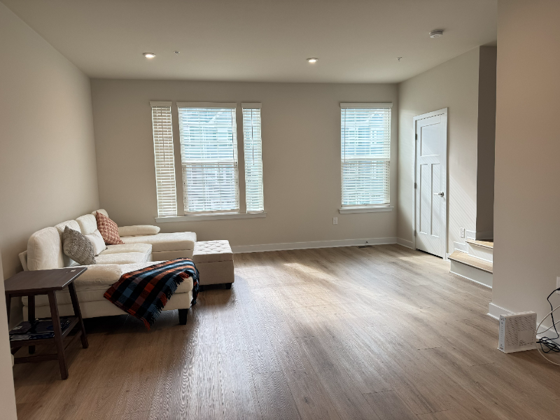 23 Hunters Dr - Photo 3 of 18