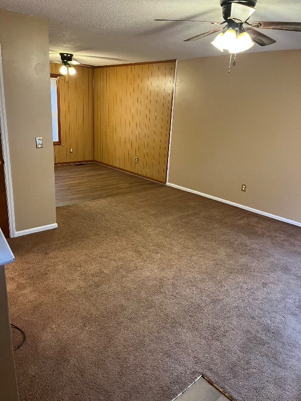 416 N Lucas St - Photo 2 of 19