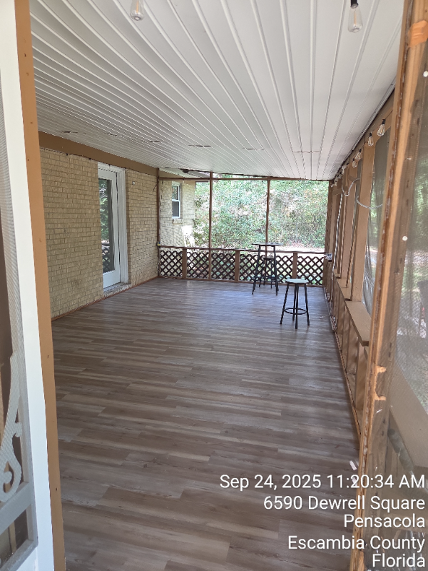 6590 Dewrell Sq - Photo 6 of 10