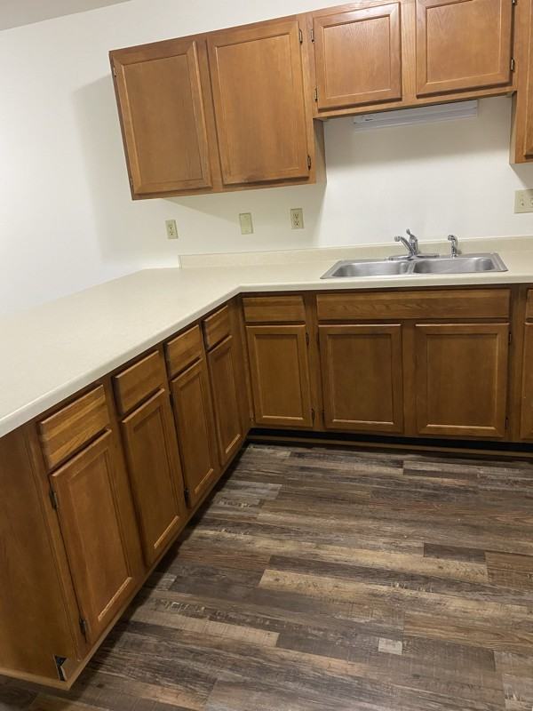 1551 Honeysuckle Rd - Photo 3 of 12