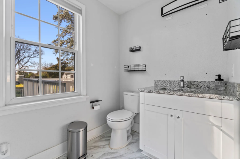 4865 Hampshire Ave - Photo 2 of 5