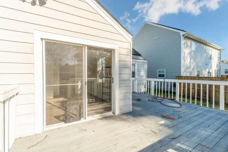 4865 Hampshire Ave - Photo 5 of 5