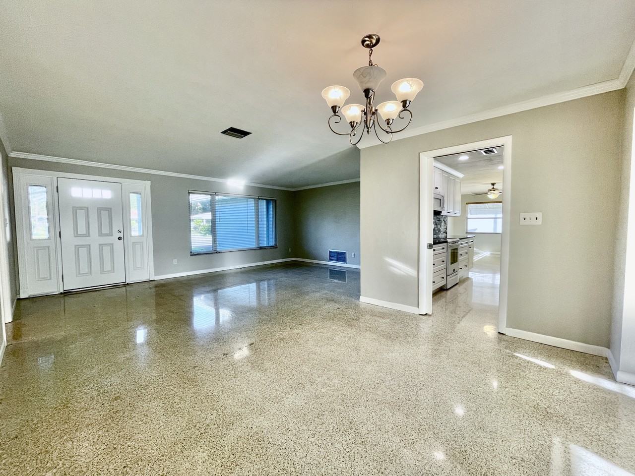 2340 Surrey Ln #NA - Photo 2 of 24
