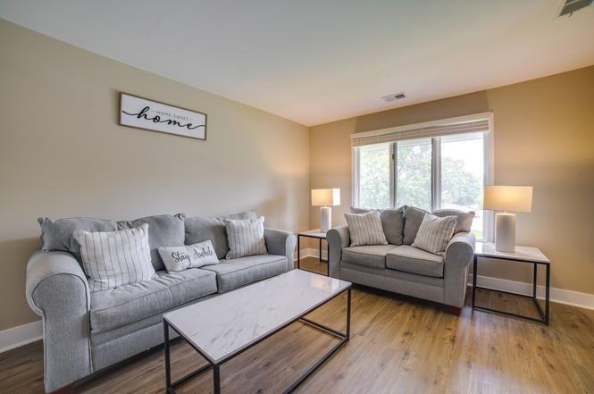 1136 Camellia Dr #3 - Photo 5 of 7