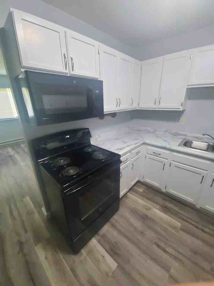 1716 La Crescent St #77 - Photo 2 of 21