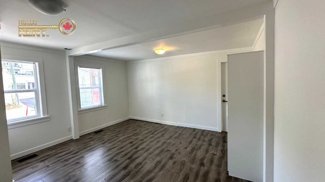 130 Lonsdale Avenue #102 - Photo 3 of 11