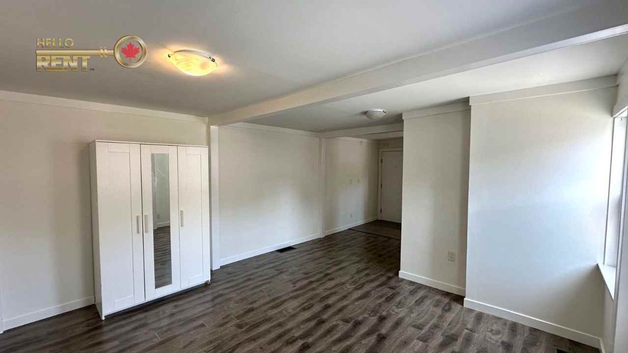 130 Lonsdale Avenue #102 - Photo 5 of 11