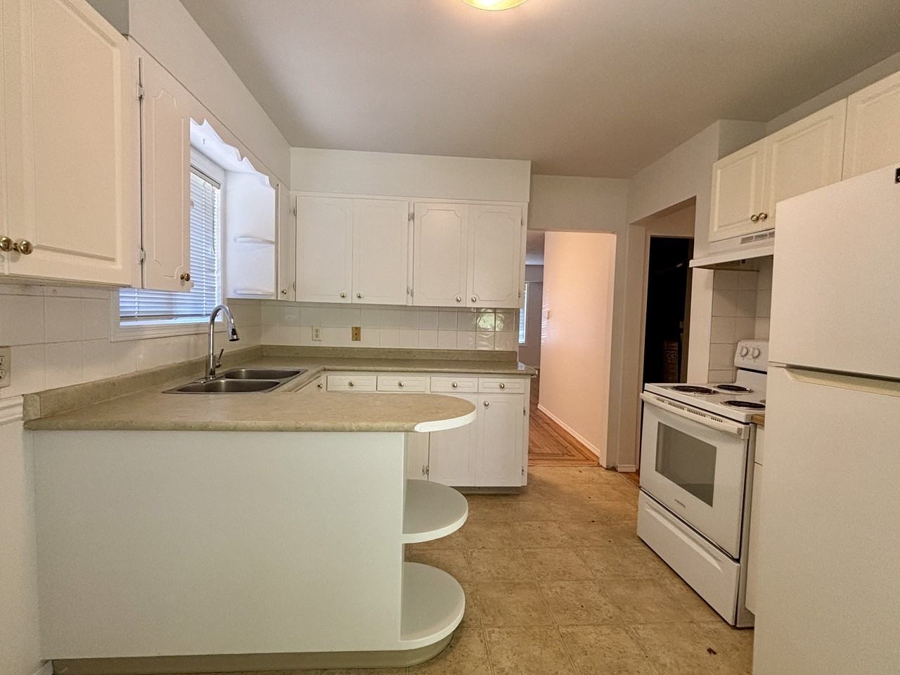 13065 103A Avenue - Photo 6 of 14