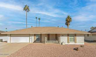 10943 W Tropicana Cir - Photo 1 of 1