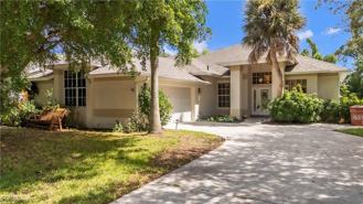1580 Argyle Dr - Photo 1 of 1