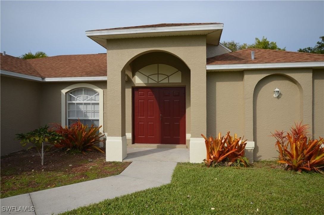 327 Se 31st Ter - Photo 2 of 4