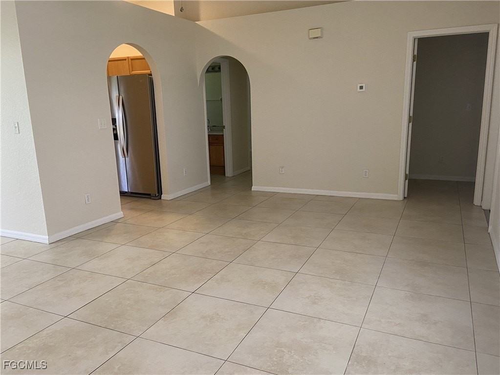 1301 Ne 12th Pl - Photo 3 of 14