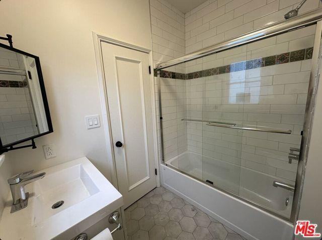 6367 W 6th St - Photo 4 of 8