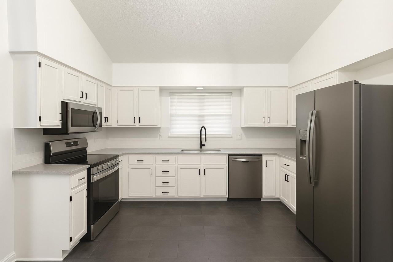 Indian Creek Pkwy - Photo 2 of 4