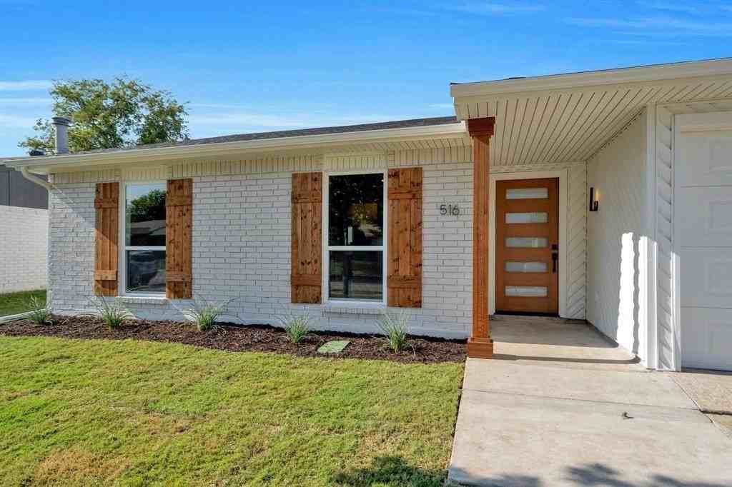 516 Fairhaven Dr - Photo 2 of 19