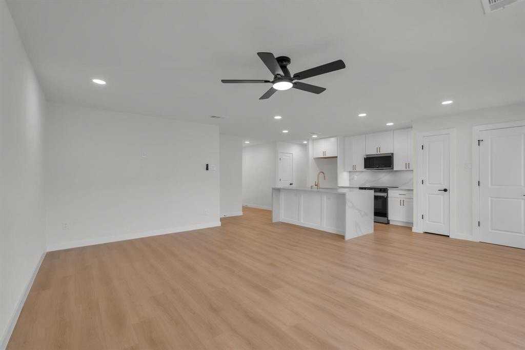 516 Fairhaven Dr - Photo 5 of 19