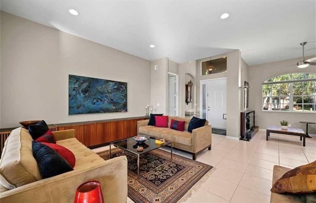 726 Grand Rapids Blvd - Photo 6 of 21