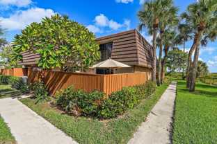2316 23rd Ct - Photo 1 of 1