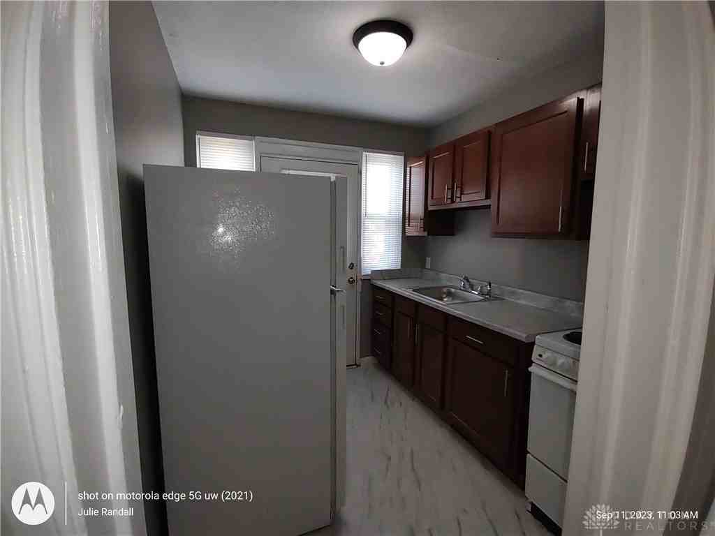 45 S Wright Ave ##D - Photo 4 of 8
