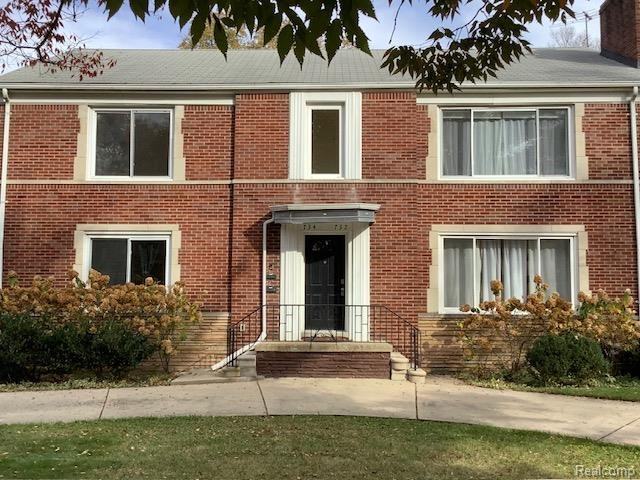 732 Harcourt Rd - Photo 2 of 25