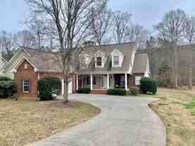2645 Foxmore Cir - Photo 1 of 1