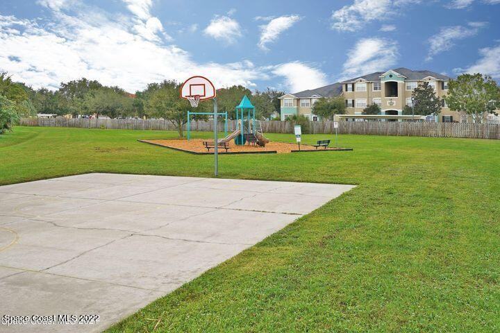 1430 Talamore Lane - Photo 4 of 9