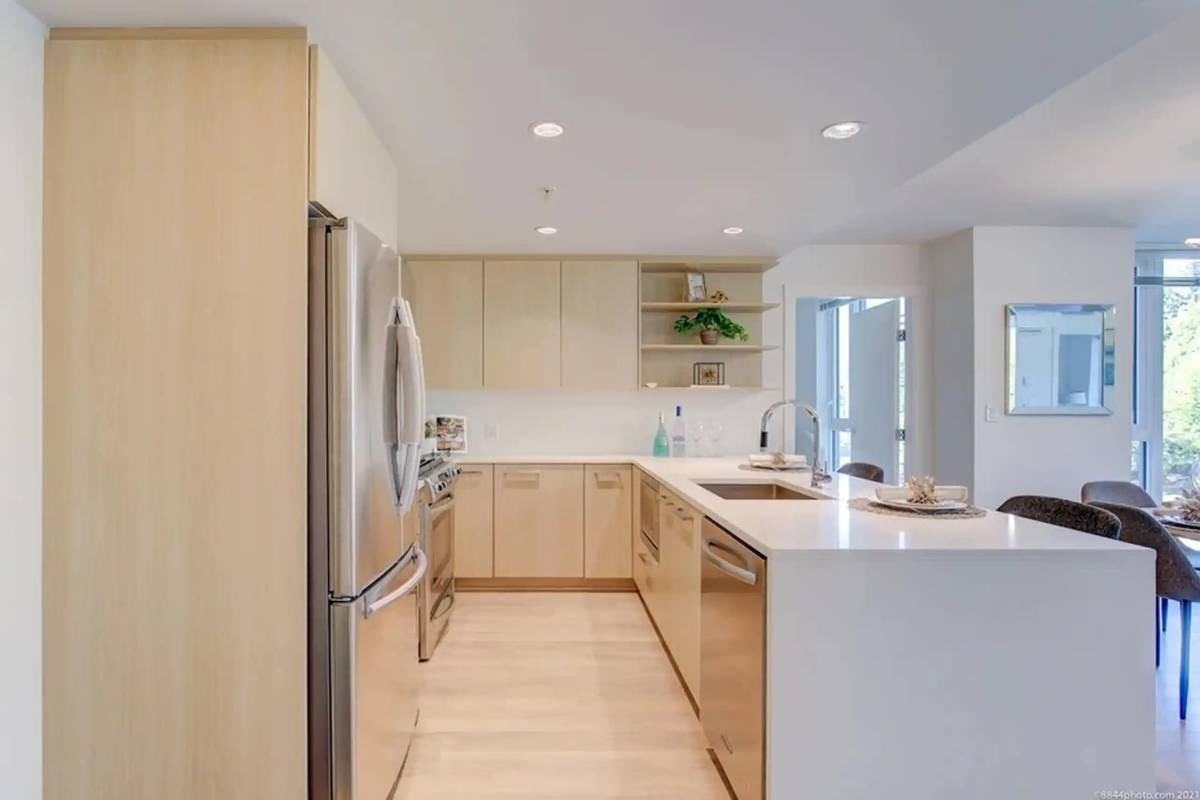 8288 Granville Avenue #508 - Photo 3 of 12