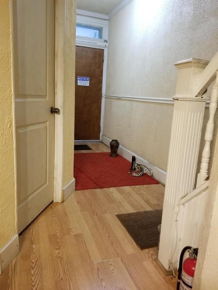 6141 Master St #A - Photo 2 of 4