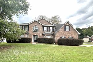 featured image of 2204 Eagles Nest Cir