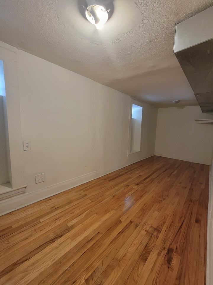 1314 West 19th Street - Photo 3 of 14