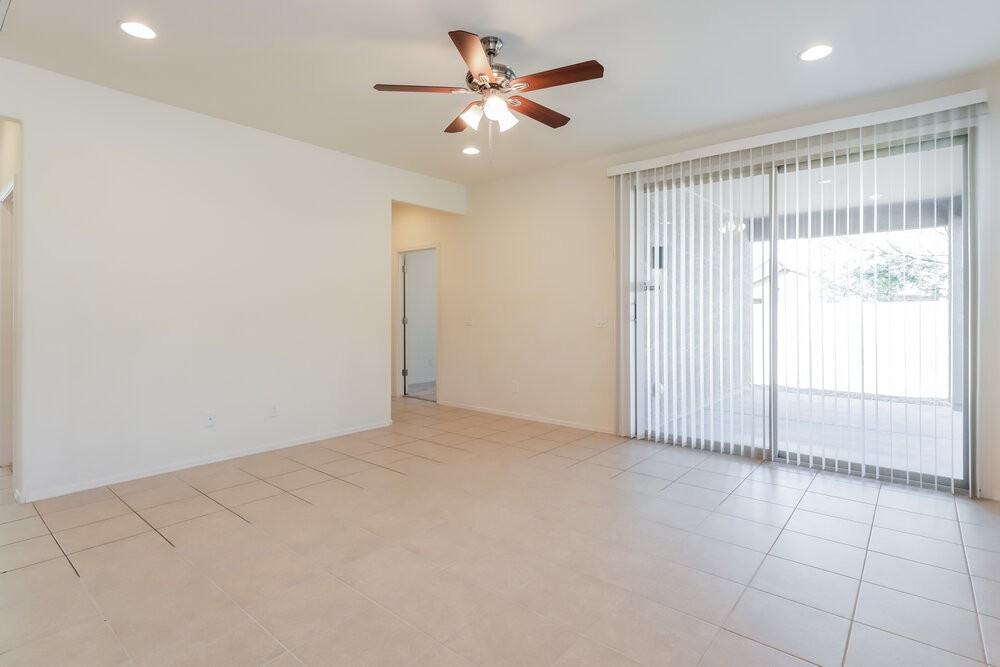 12709 N Berwick Dr - Photo 3 of 16