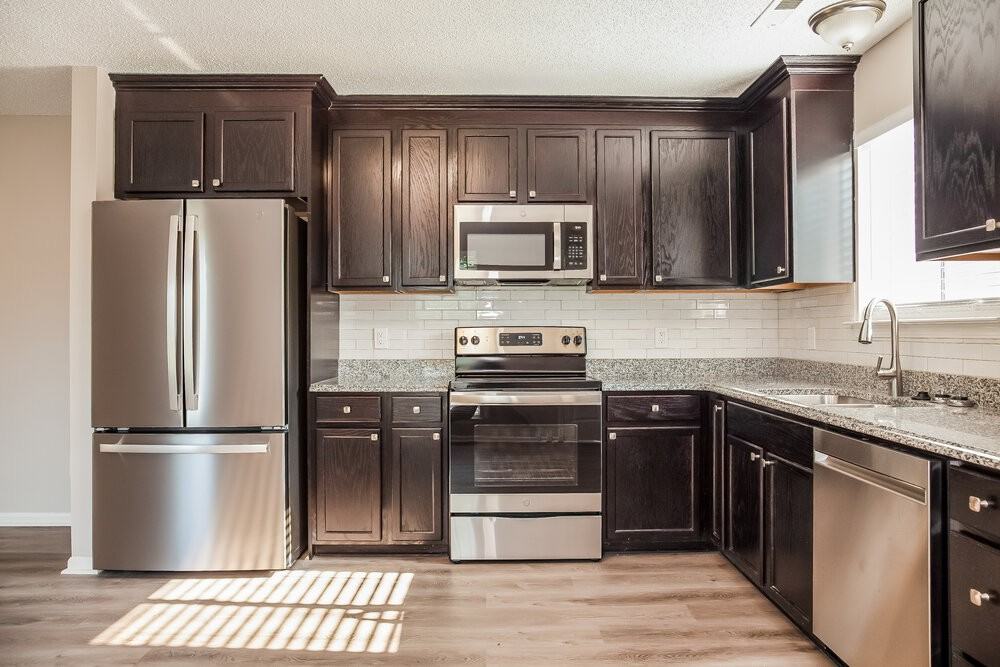 9912 Peppermint Ln - Photo 7 of 16