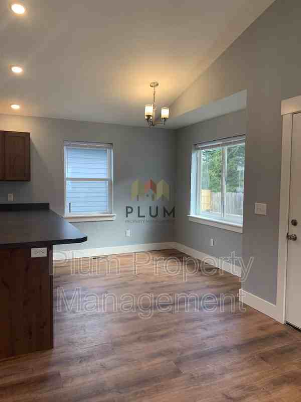 648 Angels Ct - Photo 3 of 22